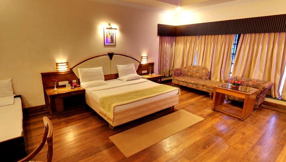 Hotel Aranya Nivas Thekkady Exterior foto